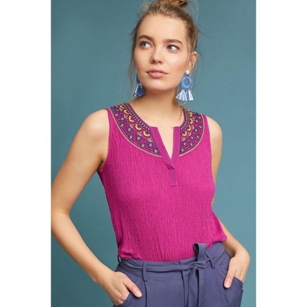 ANTHROPOLOGIE AKEMI + KIN VIZELA EMBROIDERED SLEEVELESS BOHO VNECK TOP